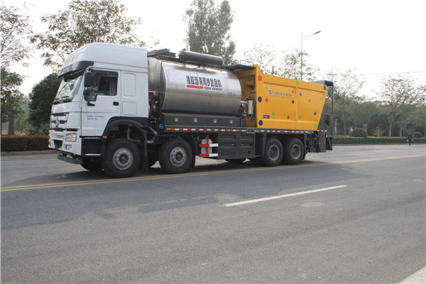 河南拋丸機,河南同步碎石封層車,河南無塵清掃機,河南拋丸機廠家|河南億龍機械設備有限公司 河南拋丸機,河南同步碎石封層車,河南無塵清掃機,河南拋丸機廠家|河南億龍機械設備有限公司
