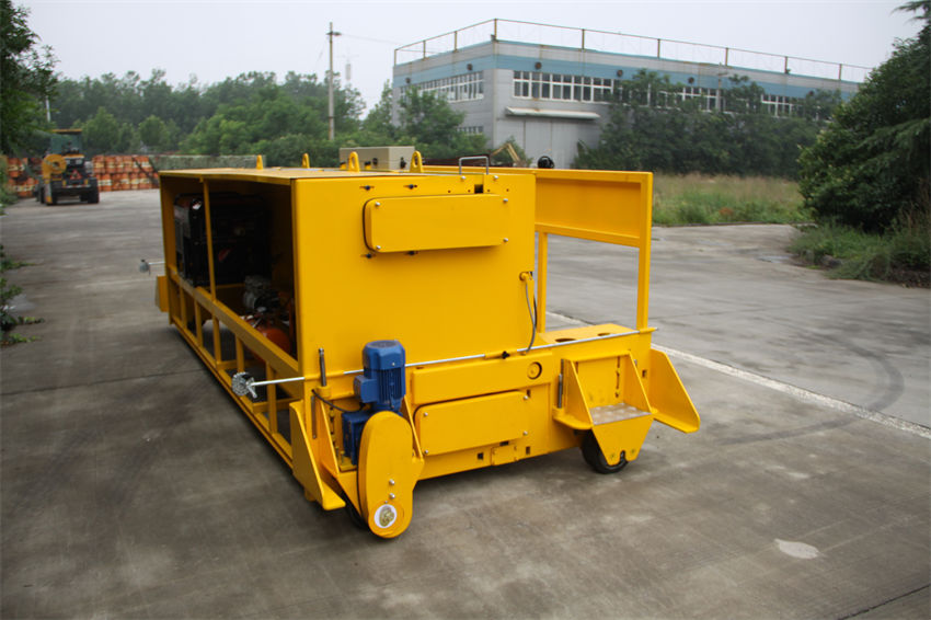 河南拋丸機,河南同步碎石封層車,河南無塵清掃機,河南拋丸機廠家|河南億龍機械設備有限公司 河南拋丸機,河南同步碎石封層車,河南無塵清掃機,河南拋丸機廠家|河南億龍機械設備有限公司